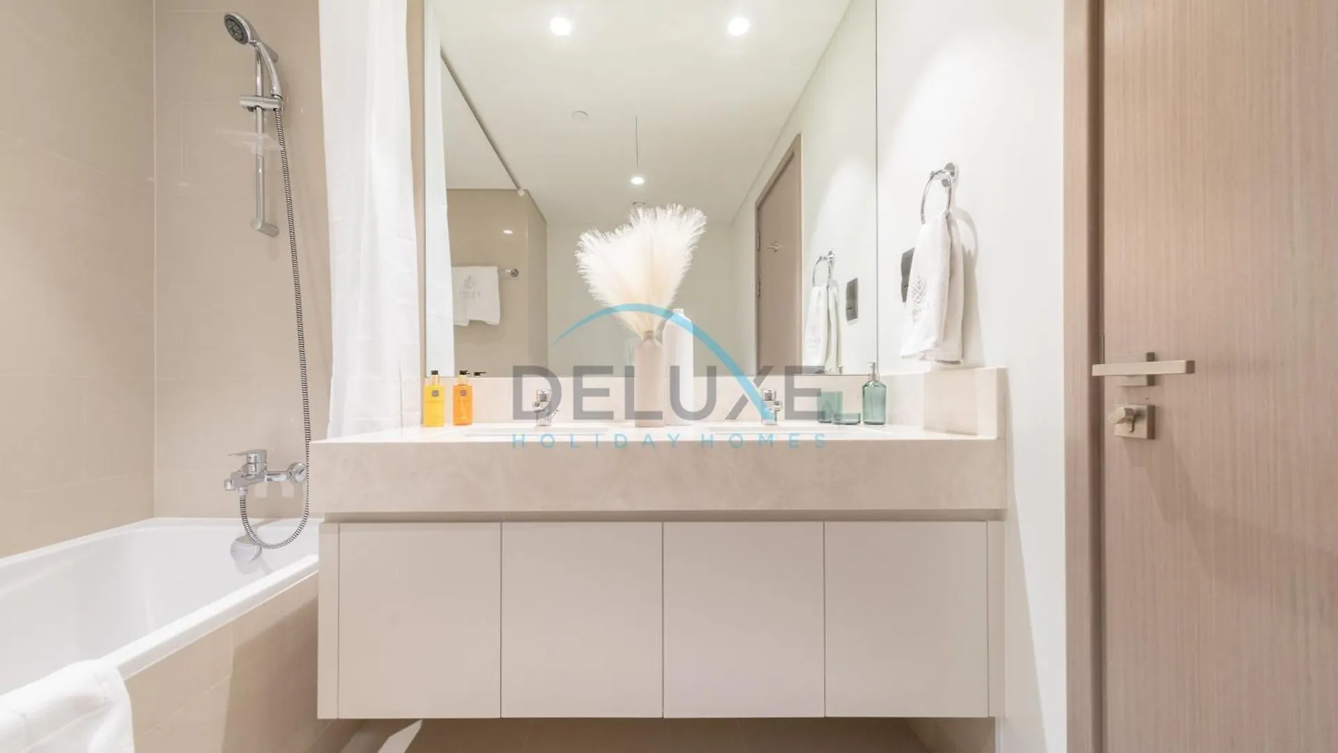 아파트 Lovely 2Br At Act One Act Two Tower 1 Downtown Dubai By Deluxe Holiday Homes